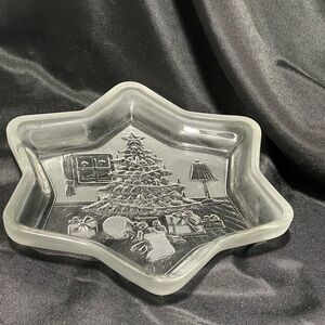 Mikasa Christmas Star Plate Interfaith